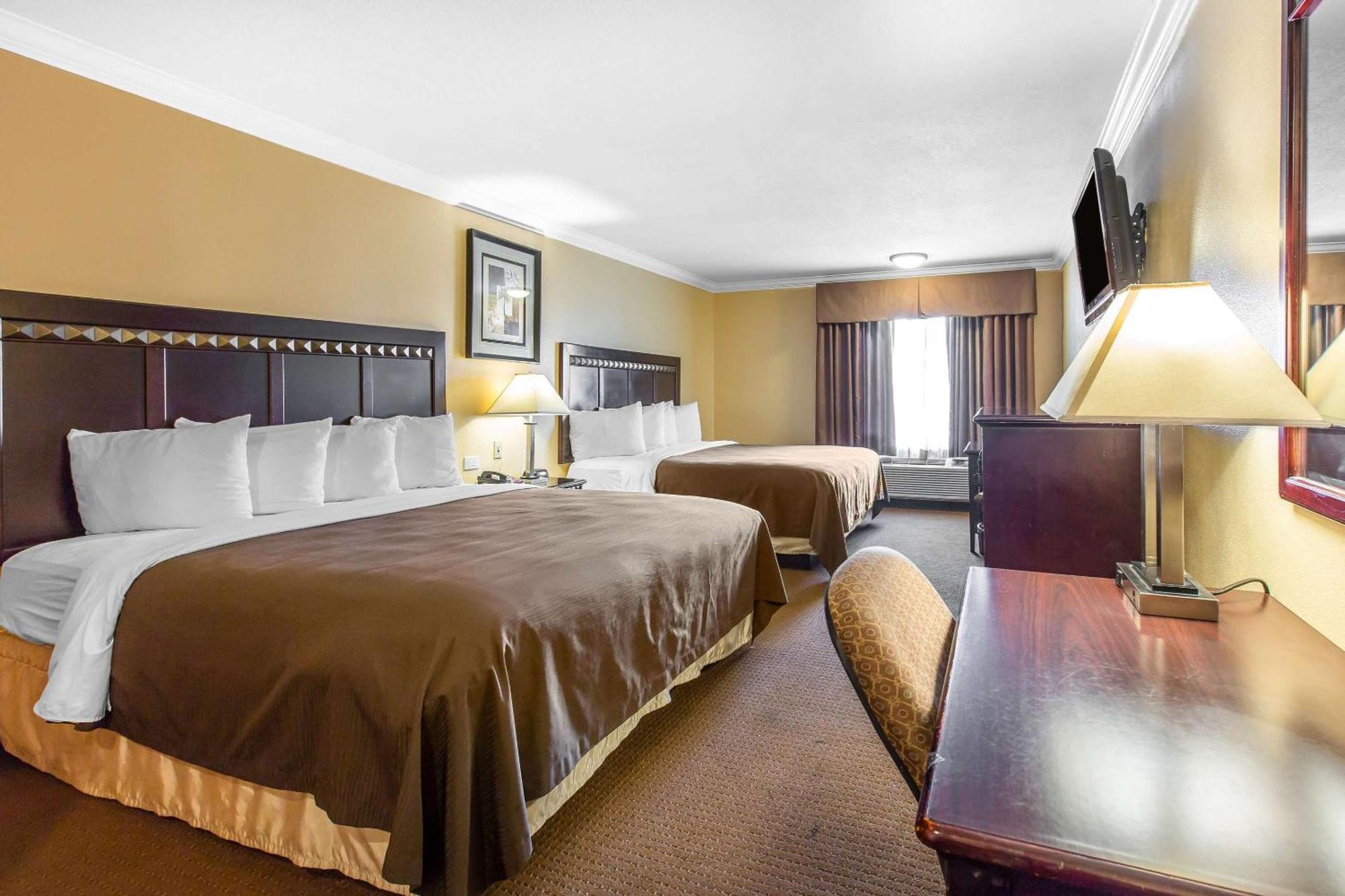 Quality Inn & Suites Bell Gardens-Los Angeles Екстериор снимка