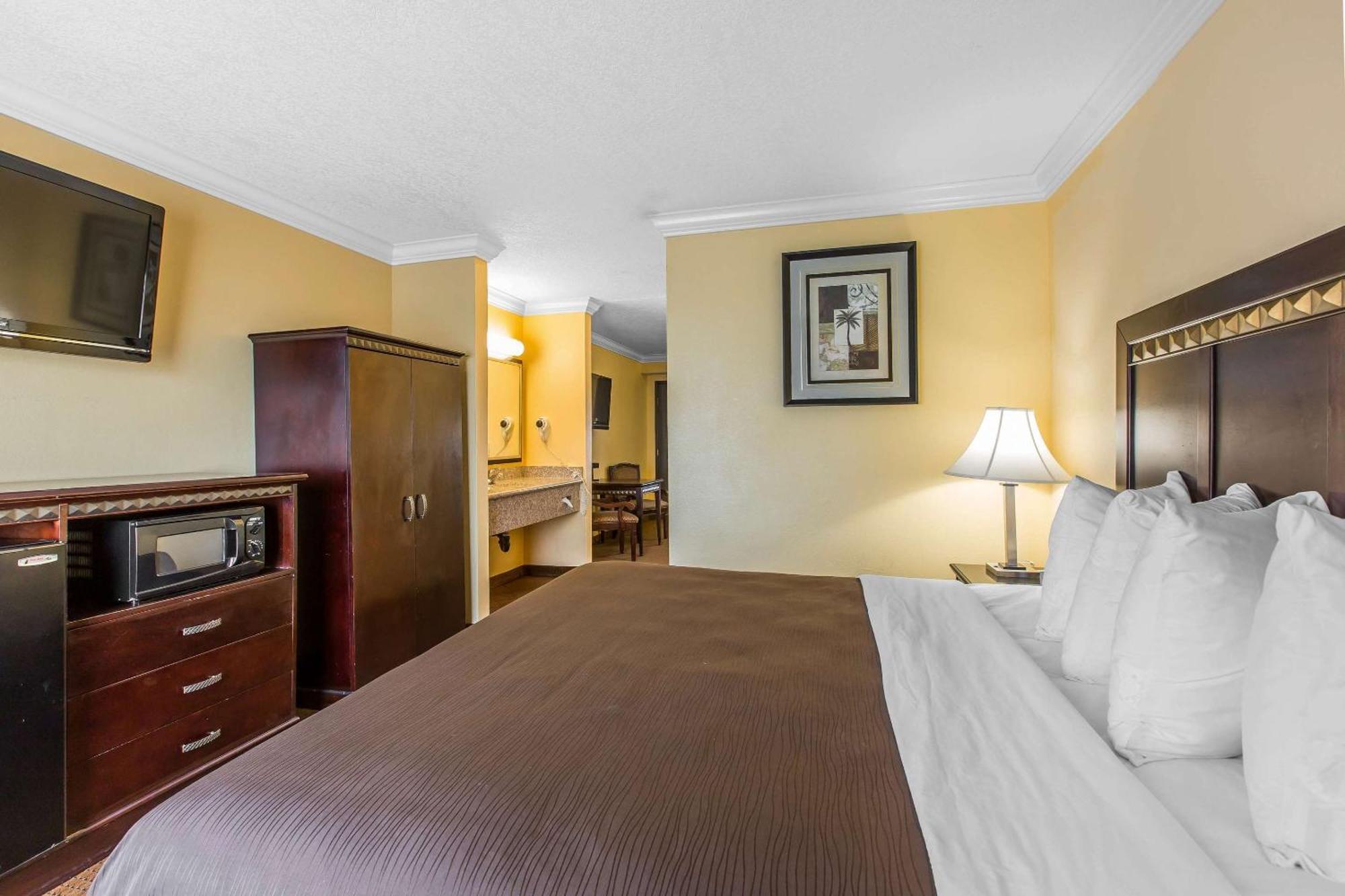 Quality Inn & Suites Bell Gardens-Los Angeles Екстериор снимка