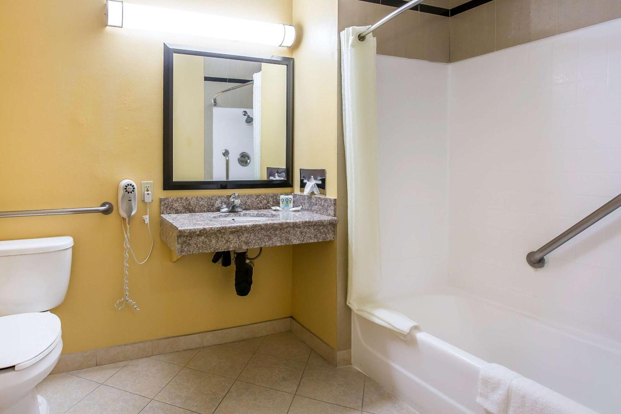 Quality Inn & Suites Bell Gardens-Los Angeles Екстериор снимка
