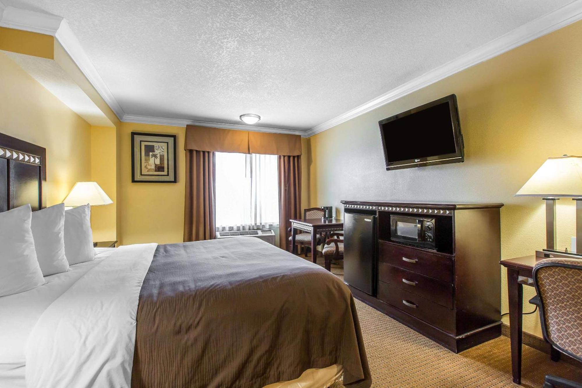 Quality Inn & Suites Bell Gardens-Los Angeles Екстериор снимка