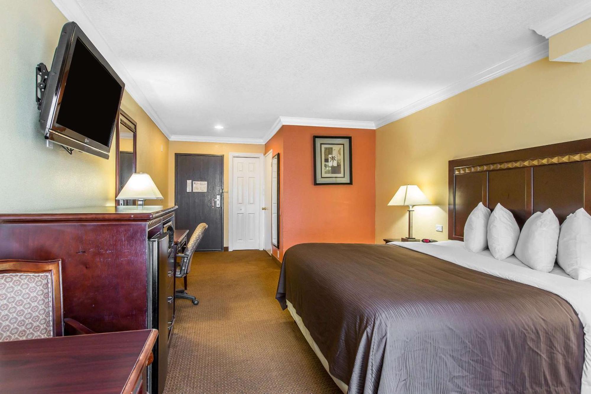 Quality Inn & Suites Bell Gardens-Los Angeles Екстериор снимка